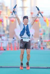 BIB: 9017
                            <button type="button" onclick="openModal(21815363)" class="btn btn-primary btn-sm float-right btn-popup" data-toggle="modal" data-target=".modal-high-quality">
                        <i class="fas fa-shopping-cart"></i> Add to Cart
                    </button>
                                            <button type="button" onclick="isThisMe(21815363, true)" class="btn btn-success btn-sm float-right btn-popup btn-isme hidden" data-toggle="tooltip" data-placement="bottom" title="นี่คือรูปของคุณใช่ไหม คลิกที่นี่เพื่อเอาเข้าอัลบั้ม">
                        <i class="fas fa-plus"></i> Add to album
                    </button>
                    <button type="button" onclick="isThisMe(21815363, false)" class="btn btn-warning btn-sm float-right btn-popup btn-isnotme hidden">
                        <i class="fas fa-ban"></i> Remove from album
                    </button>